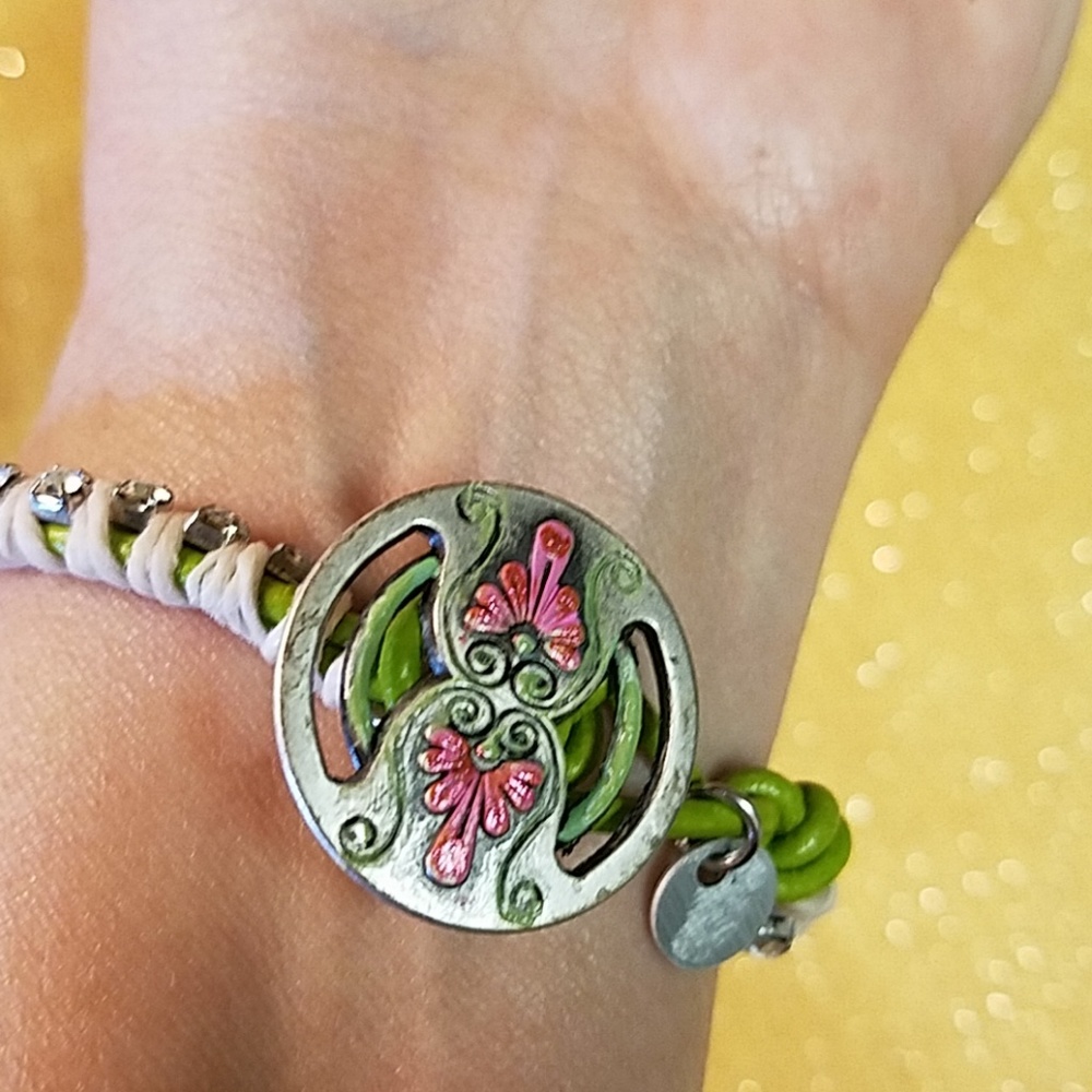 Leather Rhinestone Bracelet - Picture 4 of 4